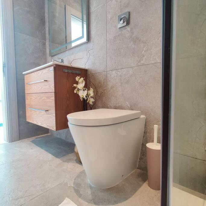 Cozy Penthouse In Central Malta Apartment Balzan Bagian luar foto
